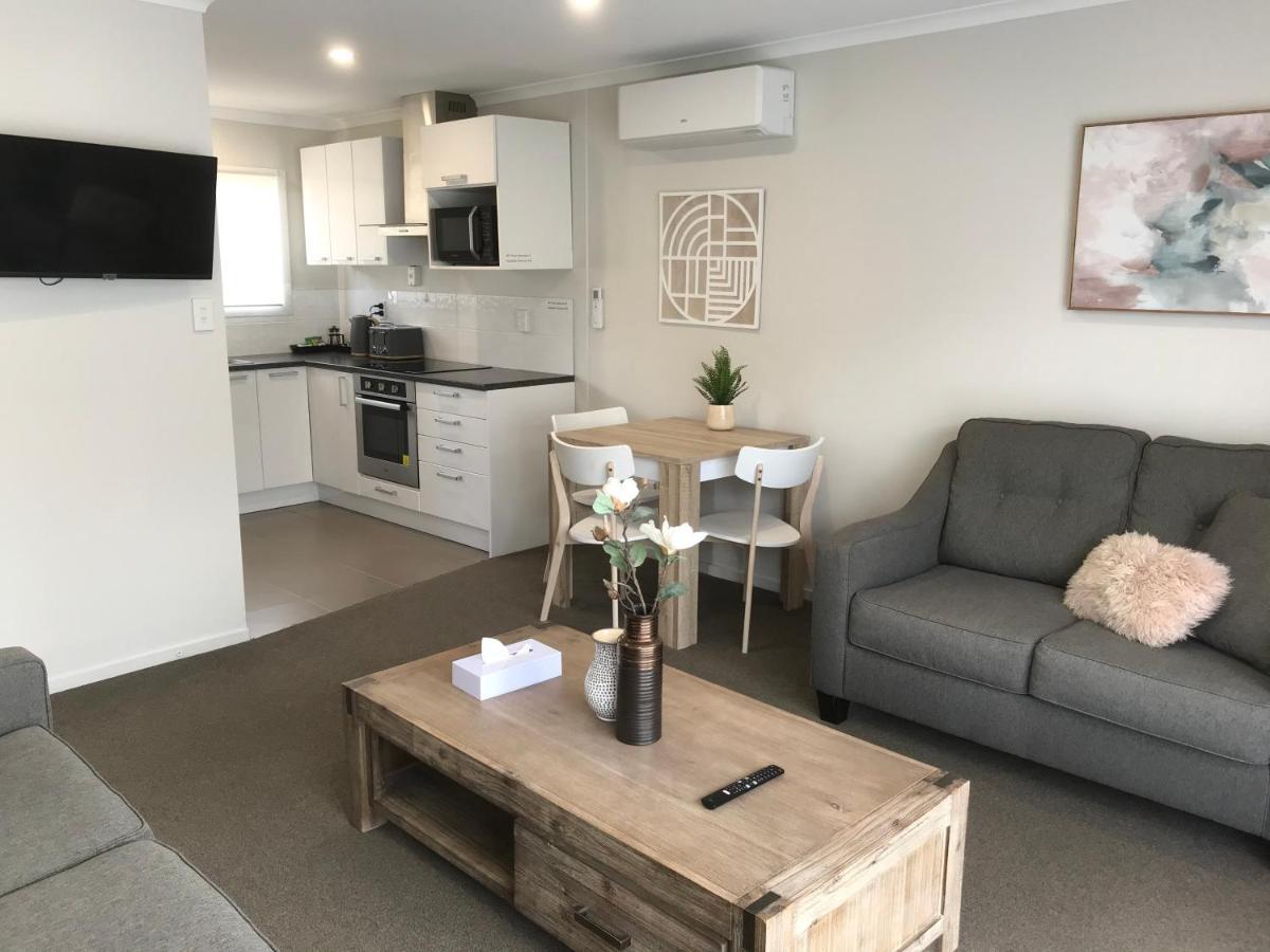 Rose Apartments Central Rotorua- Accommodation & Private Spa Экстерьер фото
